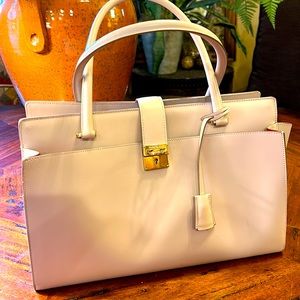 Classy Salvatore Ferragamo cream handbag
